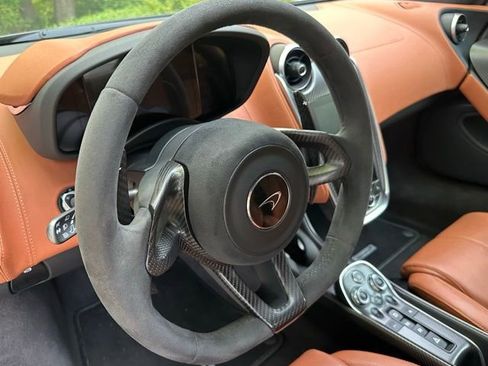 Used 2016 McLaren 570S Coupe RWD image 29