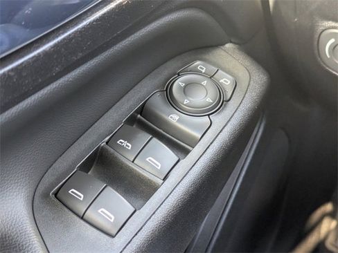 Used 2018 Chevrolet Equinox Premier image 29