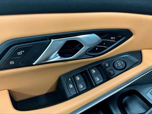 New 2025 BMW 330i Sedan RWD image 19