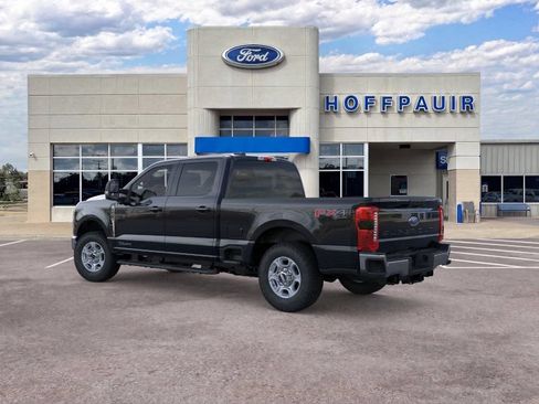 New 2026 Ford F250 XLT w/ XLT Premium Package AWD/4WD image 4
