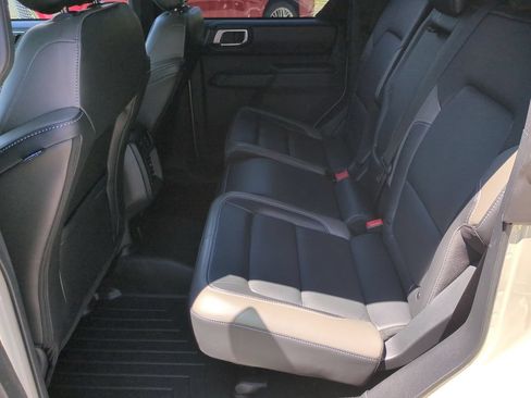 Used 2025 Ford Bronco Outer Banks AWD/4WD image 24