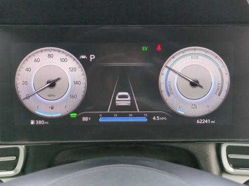 Used 2023 Hyundai Elantra Limited w/ Preferred Accessory Package FWD image 27