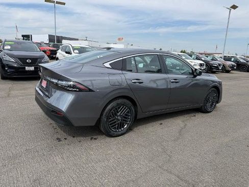 New 2026 Nissan Sentra SV w/ SV Convenience Package image 6