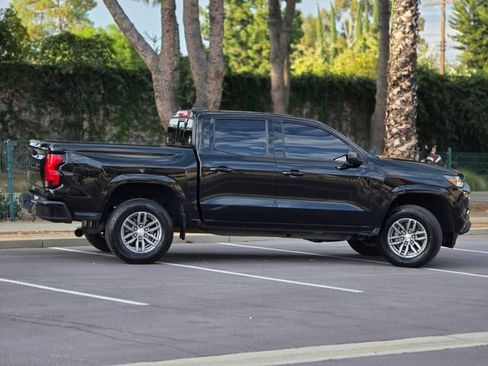 Used 2024 Chevrolet Colorado LT w/ LT Convenience Package RWD image 4