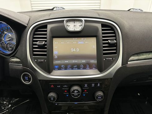 Used 2012 Chrysler 300 C w/ 19-Premium Speaker Group image 20