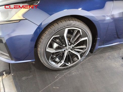 Used 2023 Nissan Altima 2.5 SR image 40