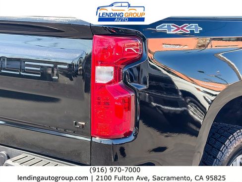 Used 2022 Chevrolet Silverado 1500 LT w/ Safety Package AWD/4WD image 8