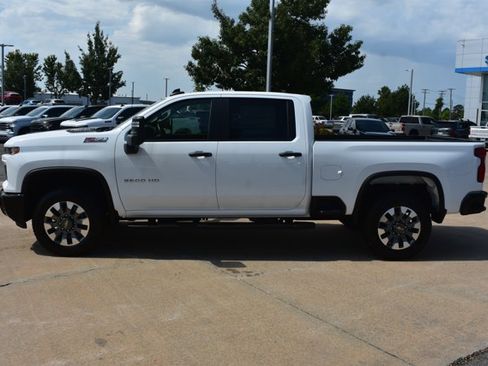 New 2026 Chevrolet Silverado 2500 Custom w/ Custom Value Package AWD/4WD image 10