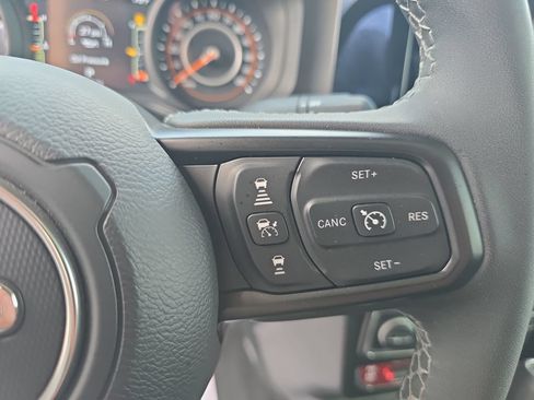 Used 2026 Jeep Gladiator Rubicon AWD/4WD image 28