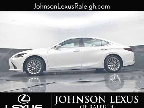 Certified 2021 Lexus ES 350 Ultra Luxury w/ Accessory Package 2 image 21