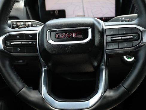 Used 2025 GMC Terrain Elevation AWD/4WD image 17