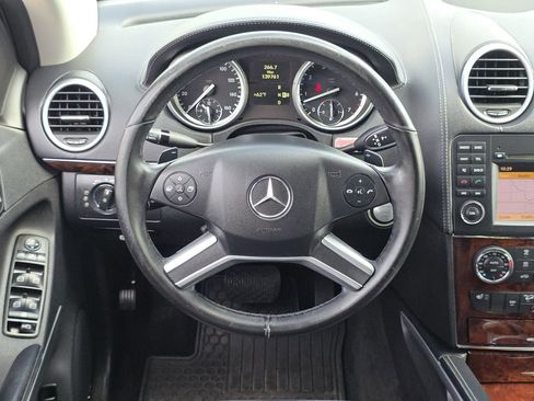 Used 2010 Mercedes-Benz GL 450 4MATIC image 22