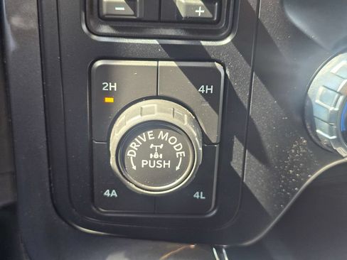 Used 2022 Ford F150 Lariat AWD/4WD image 26
