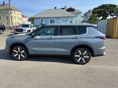 New 2026 Mitsubishi Outlander SE