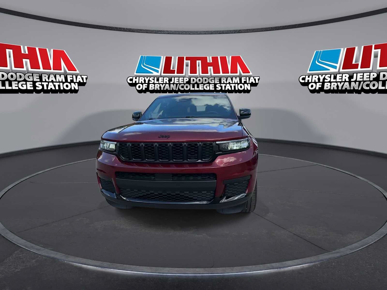 Used 2023 Jeep Grand Cherokee L Laredo AWD/4WD image 3
