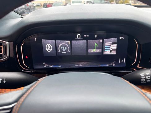 Used 2022 Jeep Grand Wagoneer Series III w/ Rear Seat Video Group 1 image 41