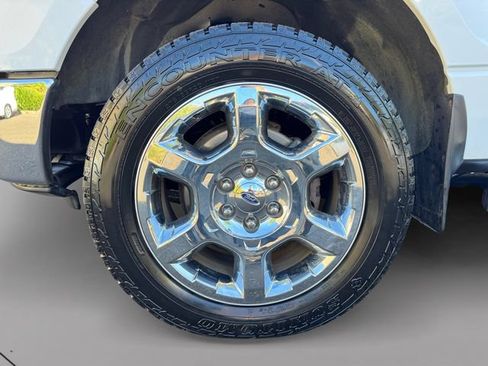 Used 2014 Ford F150 XLT w/ Equipment Group 302A Luxury AWD/4WD image 9