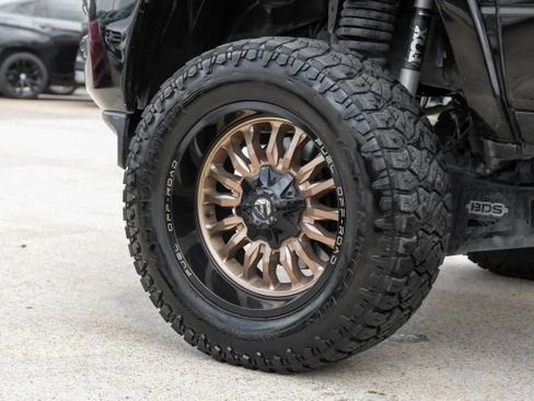 Used 2019 RAM 2500 Laramie w/ Black Appearance Package image 54