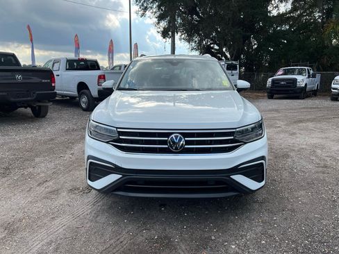 Used 2024 Volkswagen Tiguan SE image 8