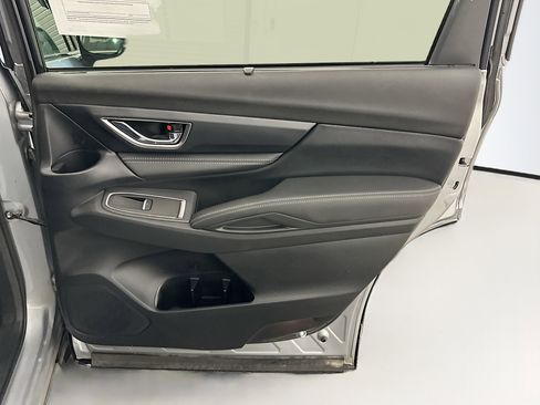 Used 2024 Subaru Ascent Limited image 32