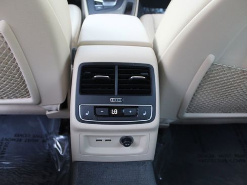 Used 2019 Audi A4 2.0T Premium Plus w/ Premium Plus Package image 28