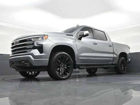 Used 2024 Chevrolet Silverado 1500 High Country w/ Technology Package RWD image 27