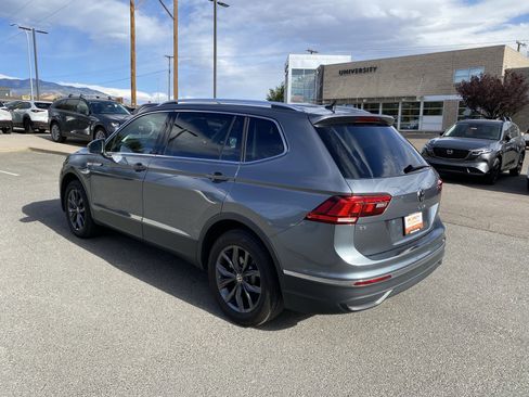 Certified 2023 Volkswagen Tiguan SE FWD image 41