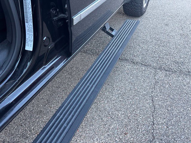 Used 2019 RAM 1500 Limited w/ Advanced Safety Group AWD/4WD image 13