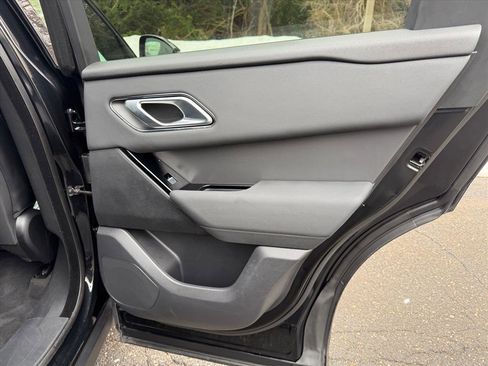 Used 2025 Land Rover Range Rover Velar Dynamic SE image 25