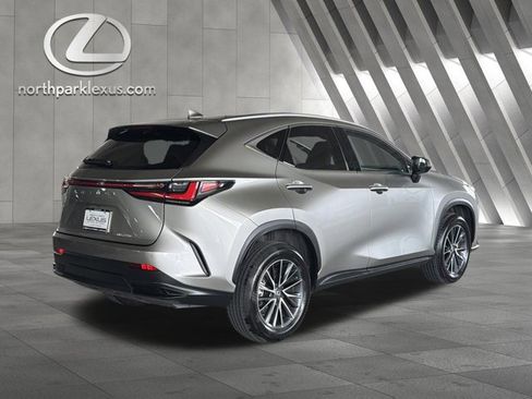 Certified 2025 Lexus NX 250 FWD w/ Accessory Package (Z1) image 7