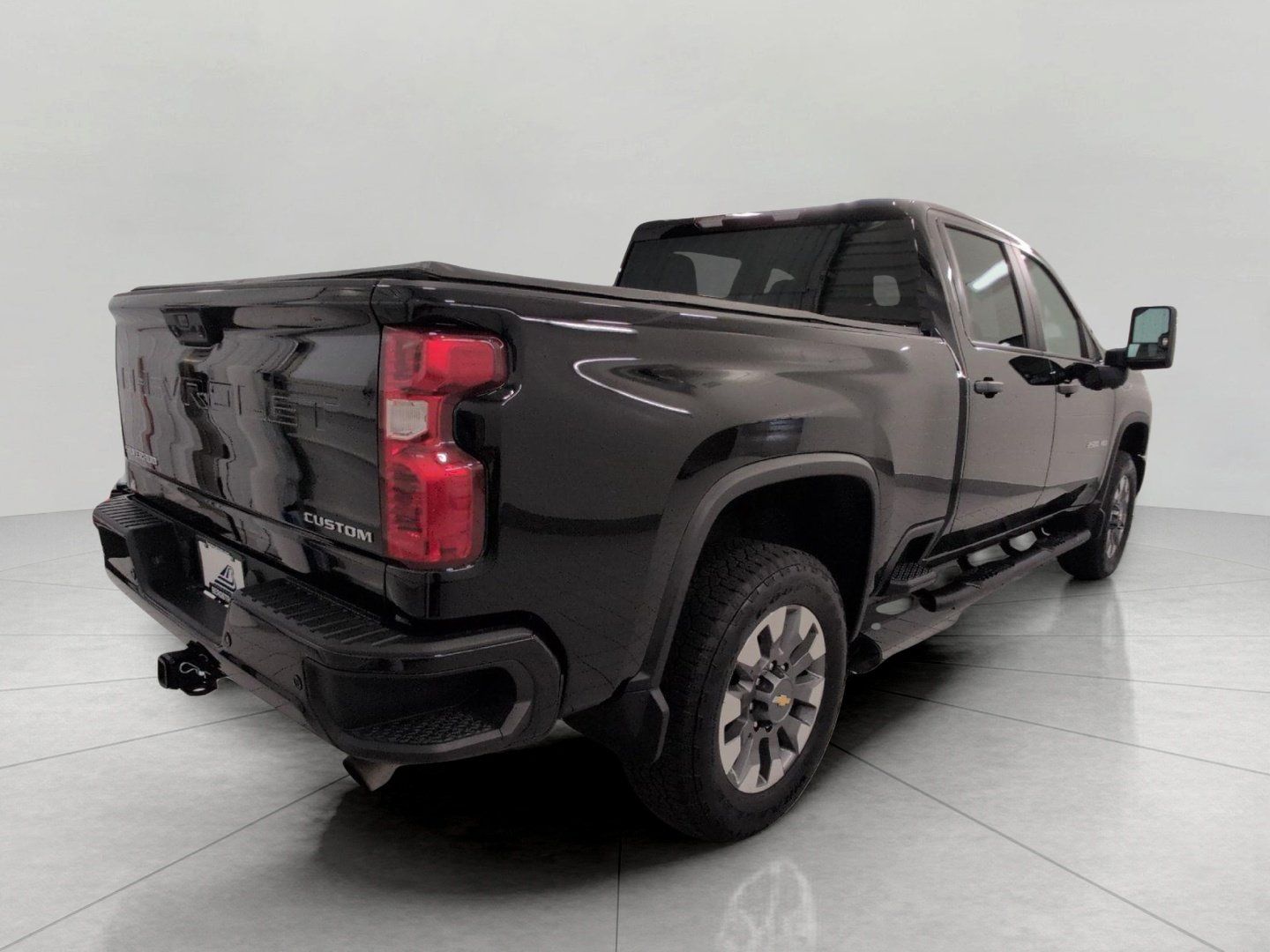 Used 2024 Chevrolet Silverado 2500 Custom w/ Custom Value Package AWD/4WD image 19