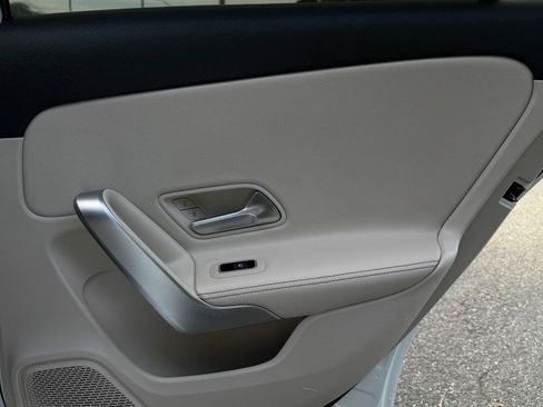 Used 2019 Mercedes-Benz A 220 4MATIC image 35