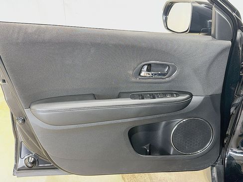 Used 2019 Honda HR-V EX image 20