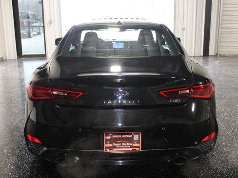 Used 2019 INFINITI Q60 3.0t Luxe w/ Essential Package image 3