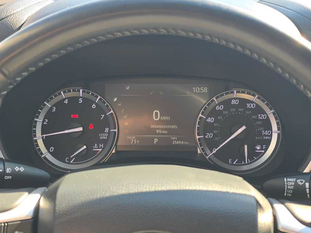 Used 2022 Toyota Highlander XLE AWD/4WD image 21