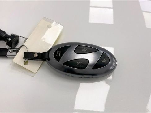 Certified 2025 Hyundai Elantra Sport w/ Cargo Package image 9