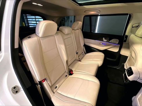 Used 2022 Mercedes-Benz GLS 450 4MATIC image 20