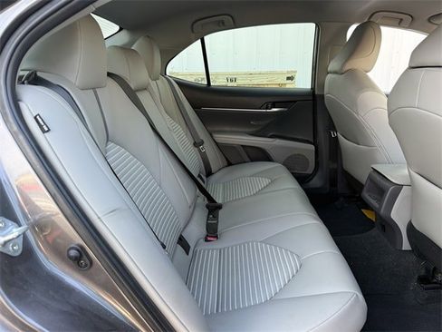 Used 2023 Toyota Camry SE image 30