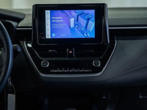 Used 2023 Toyota Corolla LE image 17