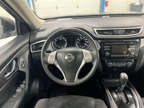 Used 2015 Nissan Rogue SV AWD/4WD image 11