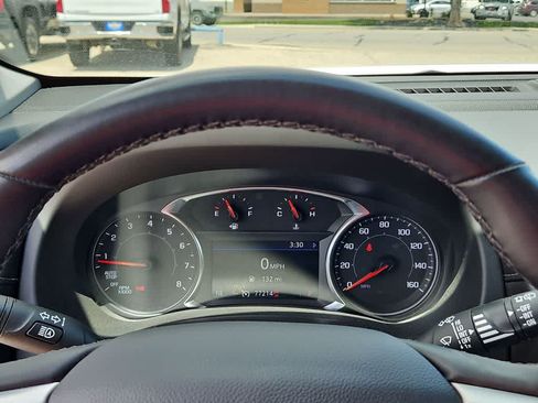 Used 2024 GMC Terrain SLT AWD/4WD image 22