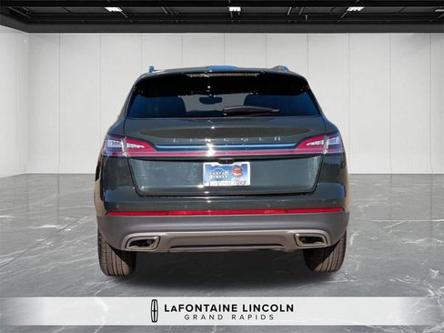 Certified 2023 Lincoln Nautilus Reserve image 4