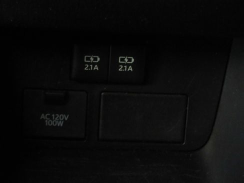 Used 2017 Toyota Highlander XLE FWD image 56