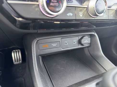Used 2025 Honda Civic Sport image 22