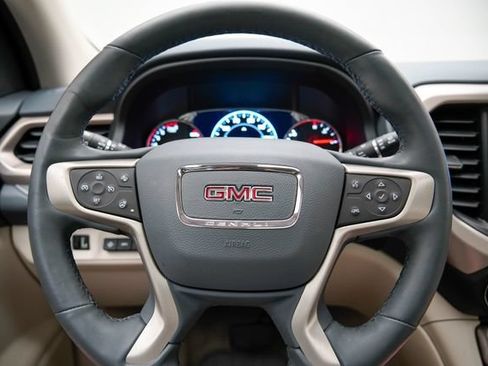 Used 2023 GMC Acadia Denali w/ Denali Technology Package AWD/4WD image 15