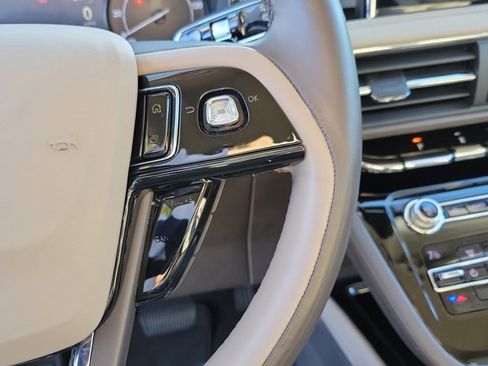 Used 2020 Lincoln Corsair FWD w/ Equipment Group 101A image 25