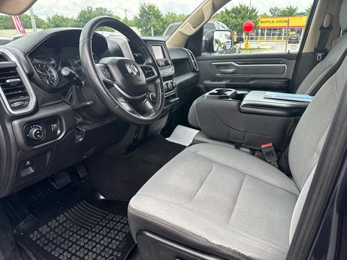 Used 2020 RAM 1500 Big Horn AWD/4WD image 6
