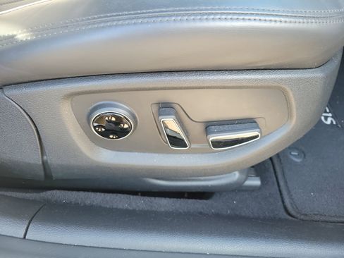 Used 2018 Genesis G80 3.8 w/ Option Group 03 image 9