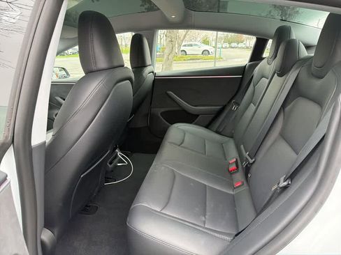 Used 2025 Tesla Model 3 Long Range image 18