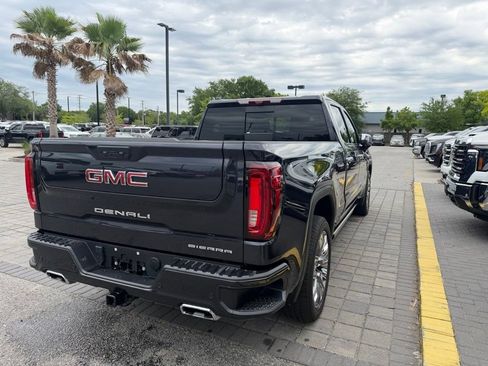 Used 2025 GMC Sierra 1500 Denali w/ Denali Reserve Package AWD/4WD image 5